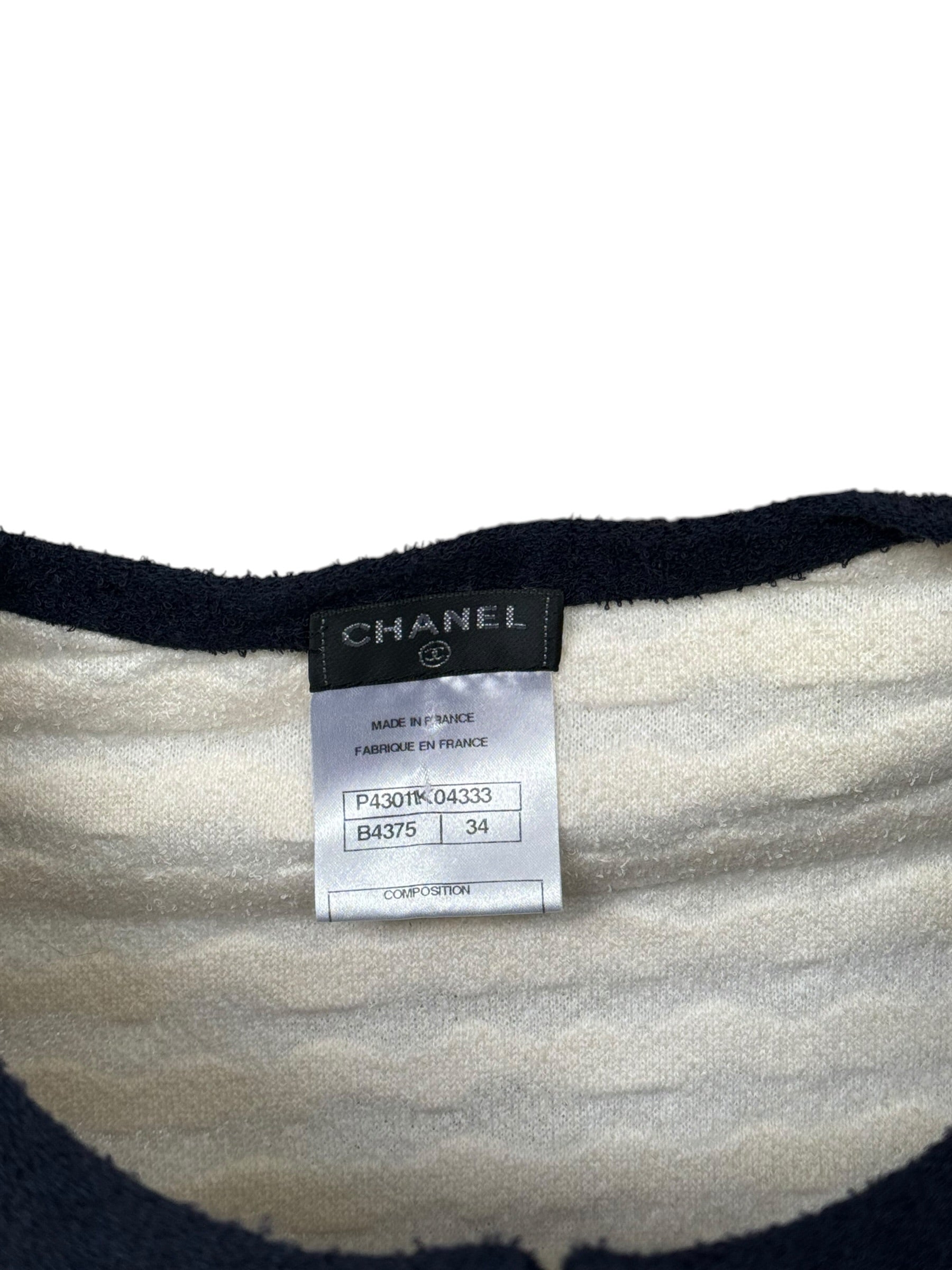 Chanel 12C White & Navy Jacquard Knit Set