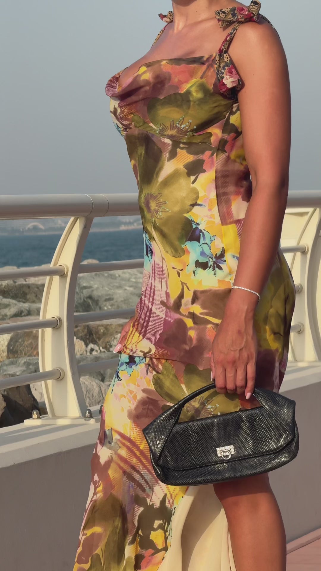 Video laden: Christian Dior Fall/Winter 2001 bias-cut silk maxi dress